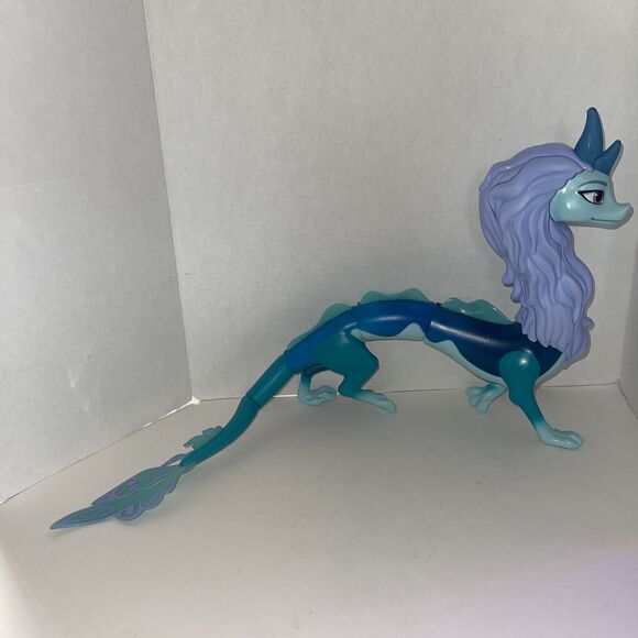 Disney's Raya and The Last Dragon Color Splash Sisu Dragon Water Toy Figure - Picture 2 of 11